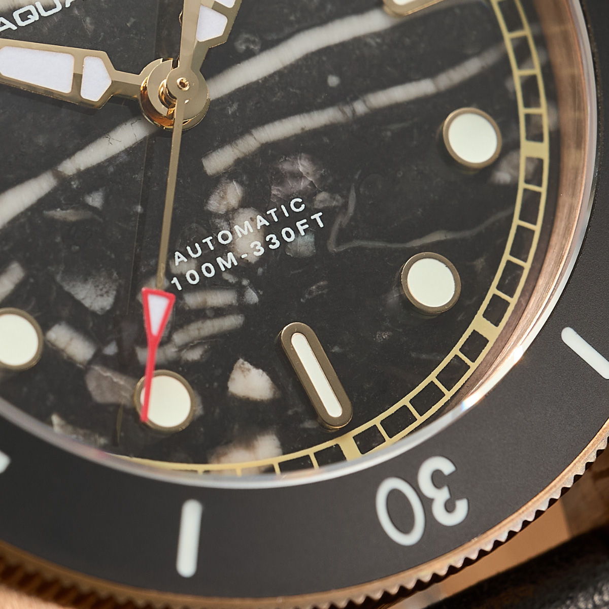 Montres de plongée Aquatrident AQ-22151-01, caoutchouc fluoré marron, résistant à l'eau 10ATM, Ø40mm