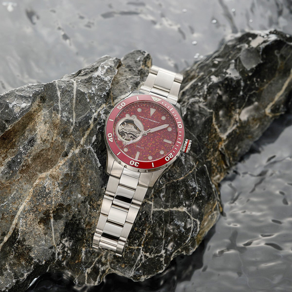 Shark Watch. Red Opal Dial. Stainless Steel Strap. 36mm. AQ-23001-03A