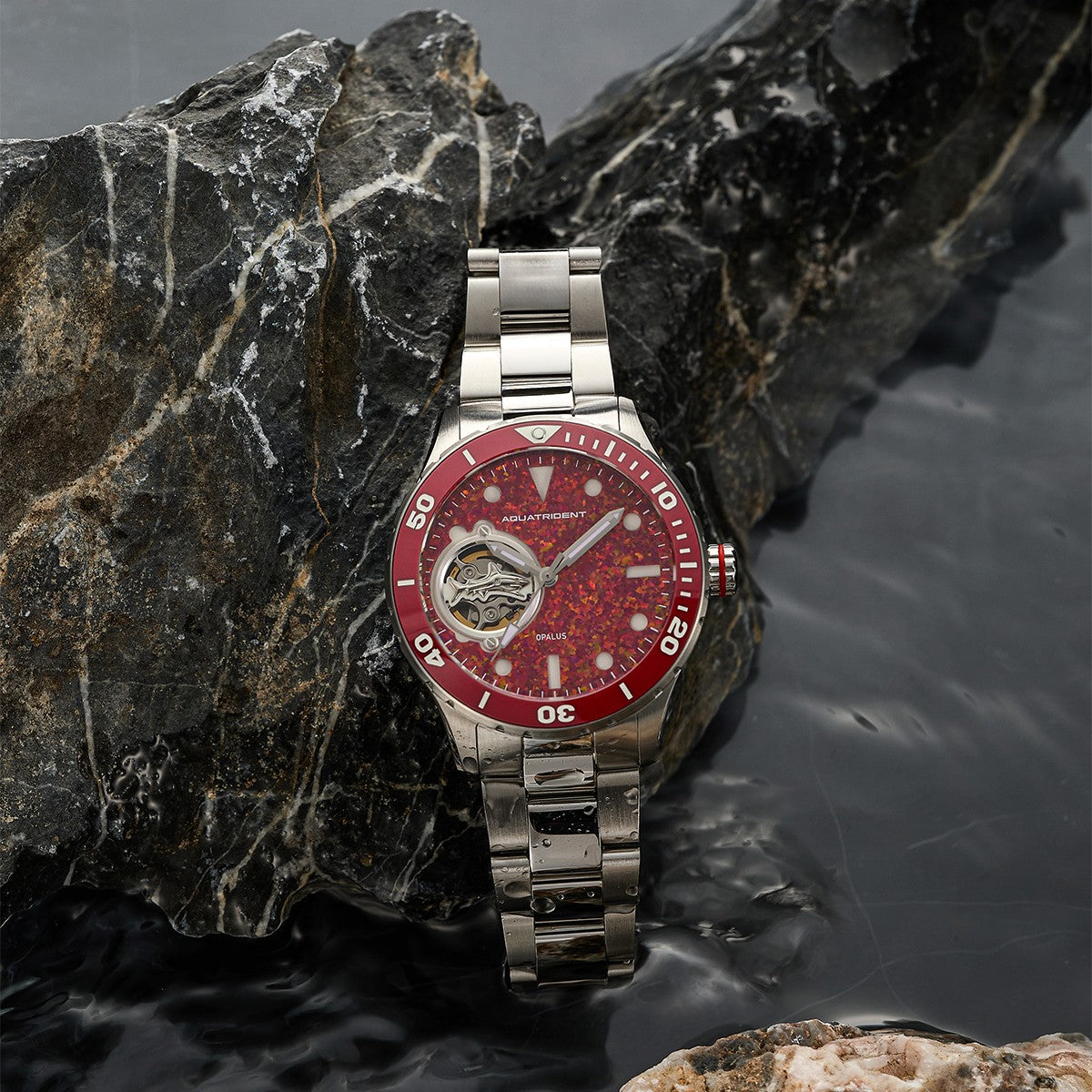 Shark Watch. Red Opal Dial. Stainless Steel Strap. 36mm. AQ-23001-03A