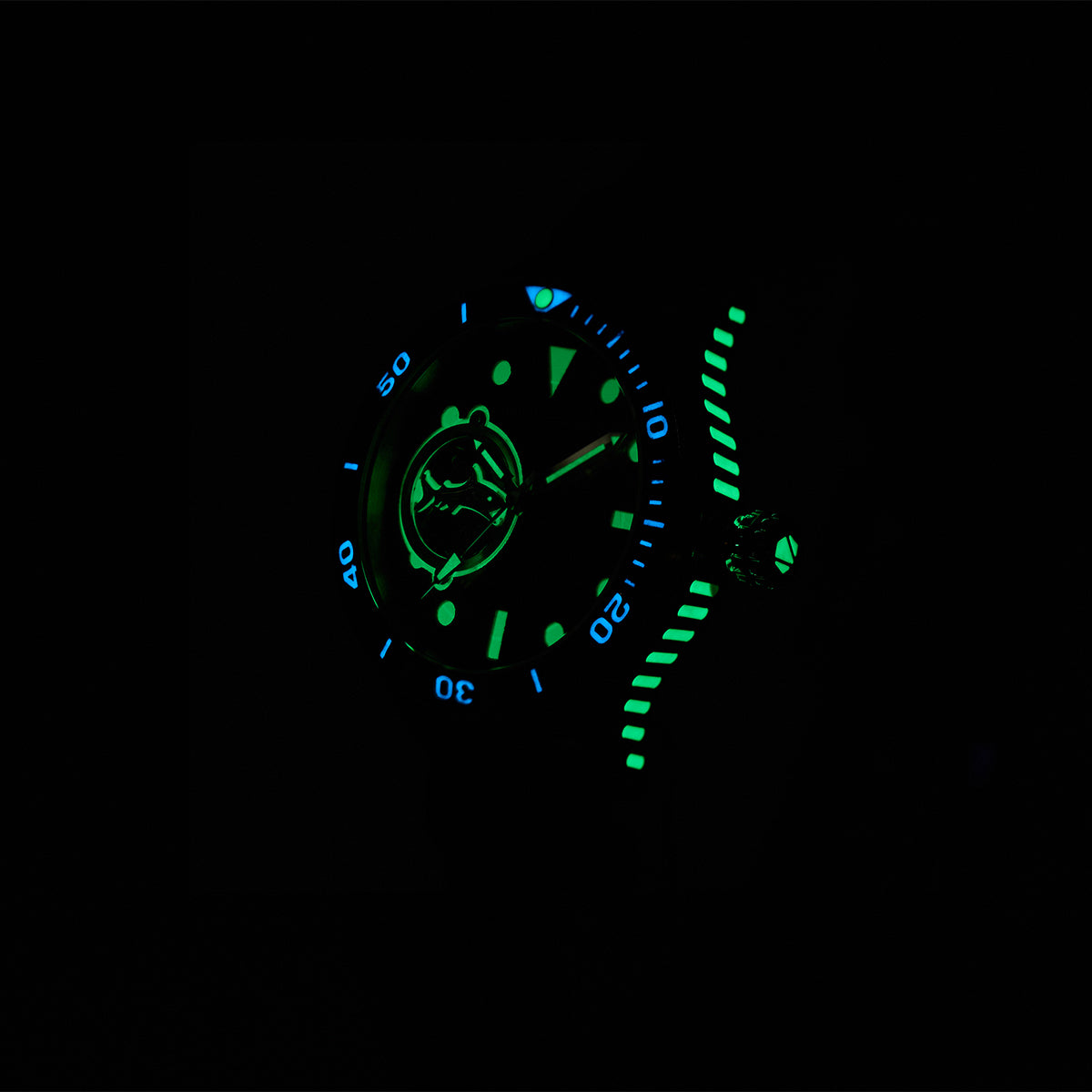 Shark Dive Watch. Coral Opal Dial. Black Silicon Strap. 36mm AQ-23001-04