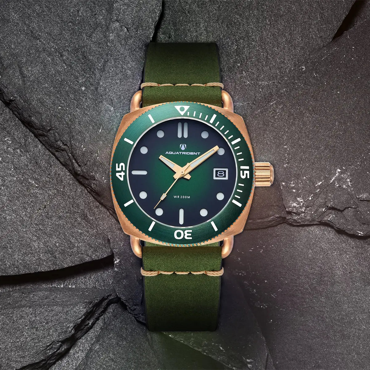 Jaws Bronze Watch. Green Dial/ Genuine Leather 40Mm. Aq-23008-05 Watches